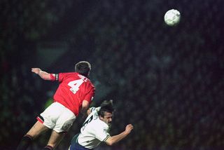 MANCHESTER UTD V SPURS : MABBUTT