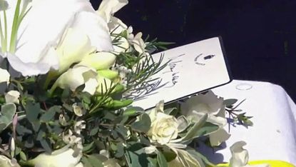 Note Left By Queen on Prince Philip&#039;s Coffin