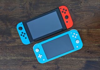Nintendo Switch Blue/Red Joy-Cons with Turquoise Switch Lite