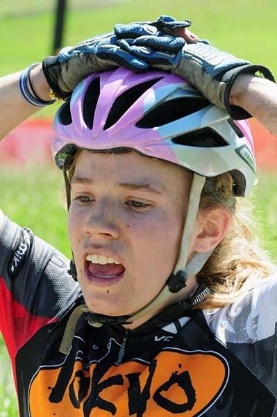 Jill Behlen (Durango Devo) gave 100 percent.