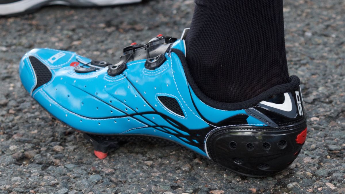 There seems ample ventilation along the shoe and even on the heel cup of the Sidi