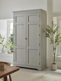 Hanne Larder Pantry