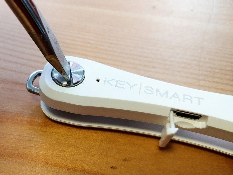 KeySmart Pro
