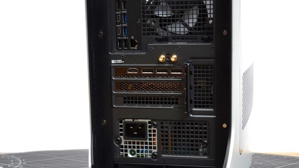Alienware Aurora R15 on a table