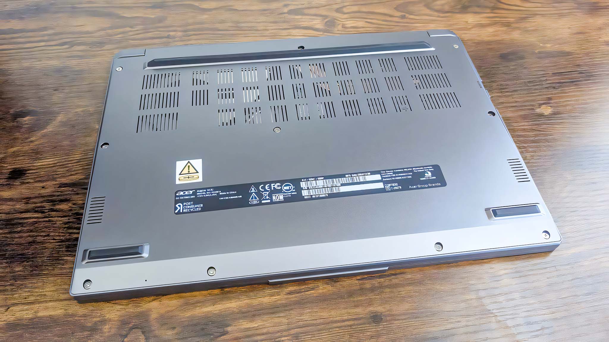 Underside of the Acer Aspire 14 AI.