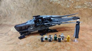 Lego Dune Atreides Royal Ornithopter and minifigures