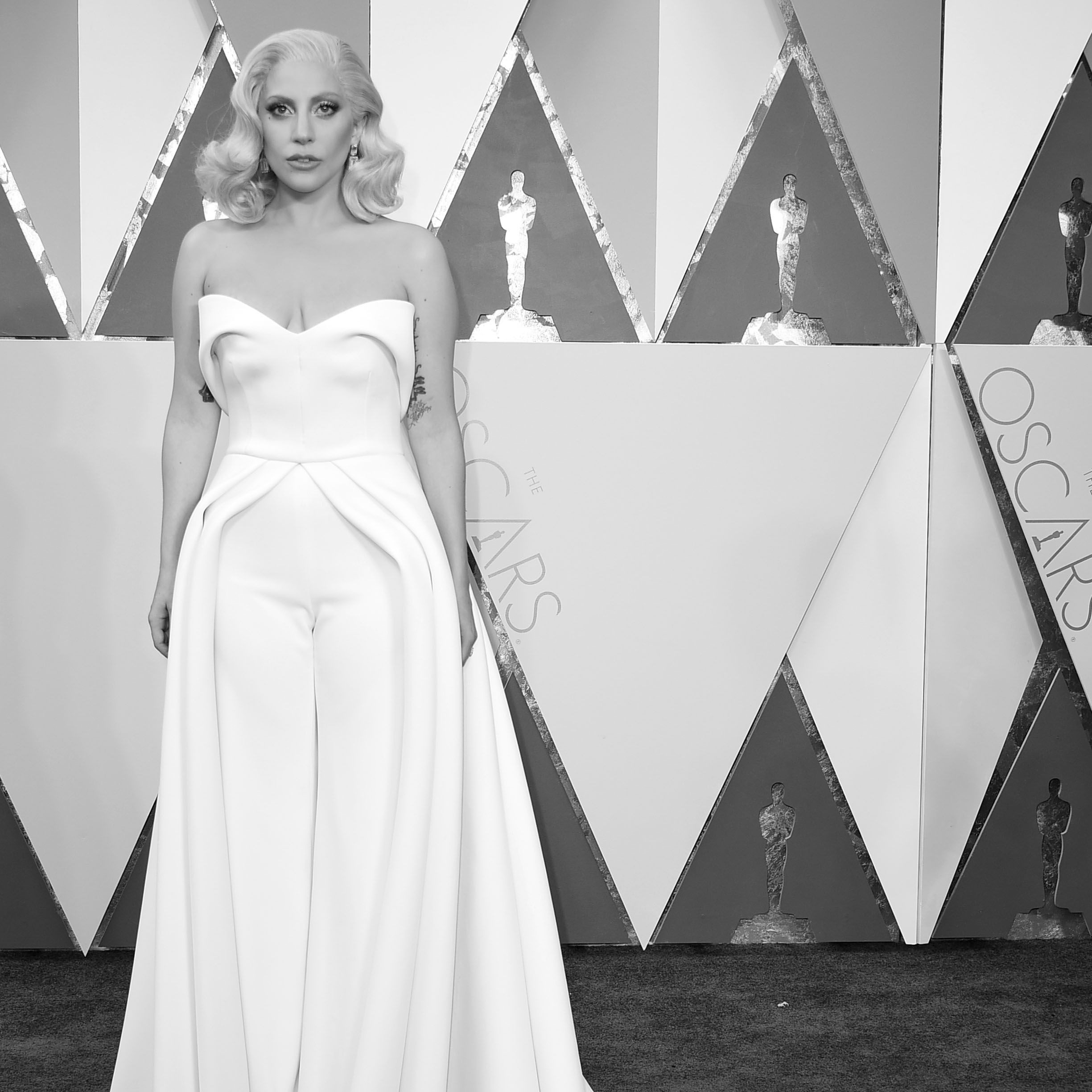lady gaga red carpet dress