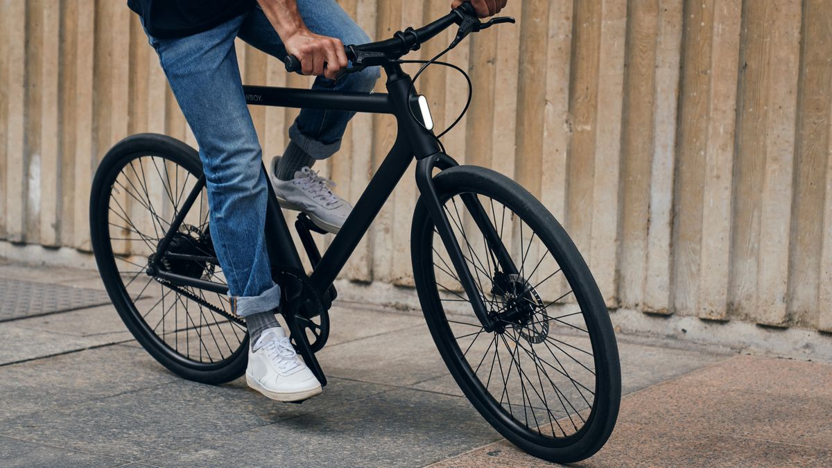 One of the world's best ebikes gets a huge price cut for its first