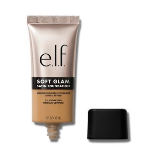 Тональний крем Soft Glam Satin від E.l.f. Cosmetics