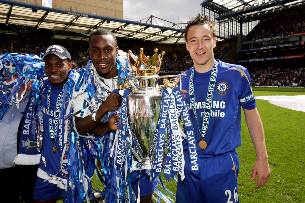 UNITED KINGDOM - JANUARY 01: Chelsea's Carlton Cole and John Terry celebrate with the Premiership Trophy (Photo by Darren Walsh/Chelsea FC Via Getty Images)