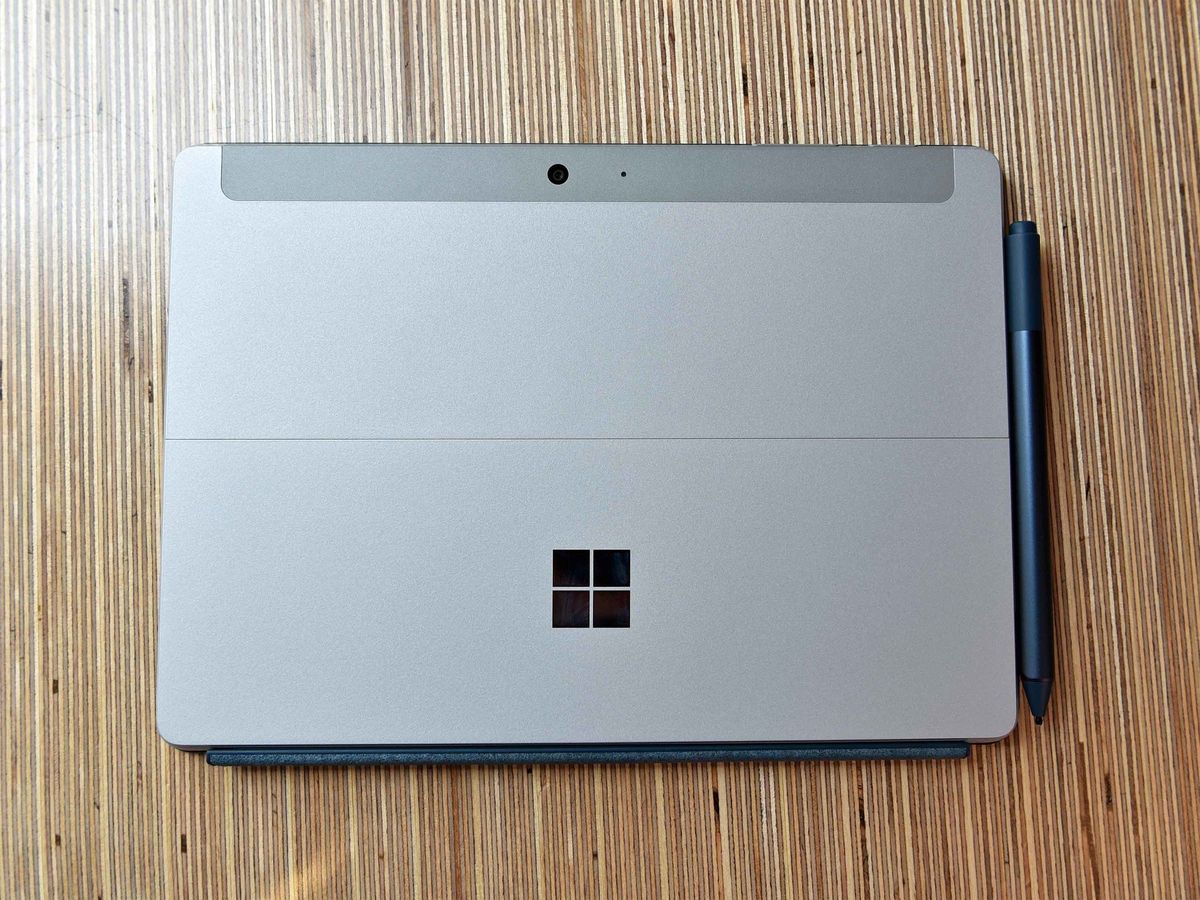 Microsoft Surface Go (back)