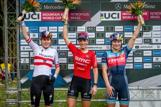 L to r: Laura Stigger, Pauline Ferrand Prevot, Evie Richards