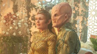 Saru and T'Rina dressed in formal wear for their wedding in Star Trek: Discovery