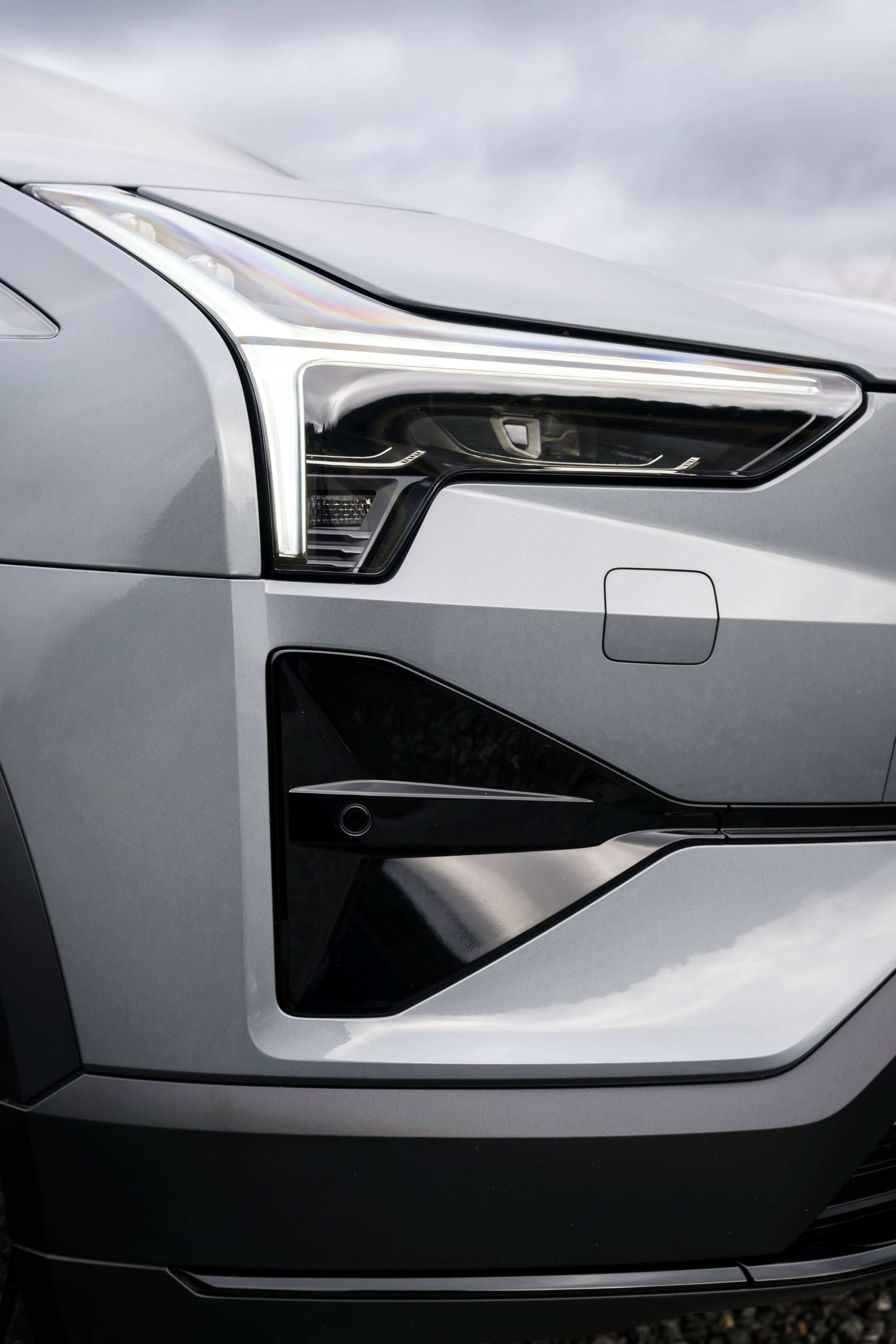 Polestar 3 light details