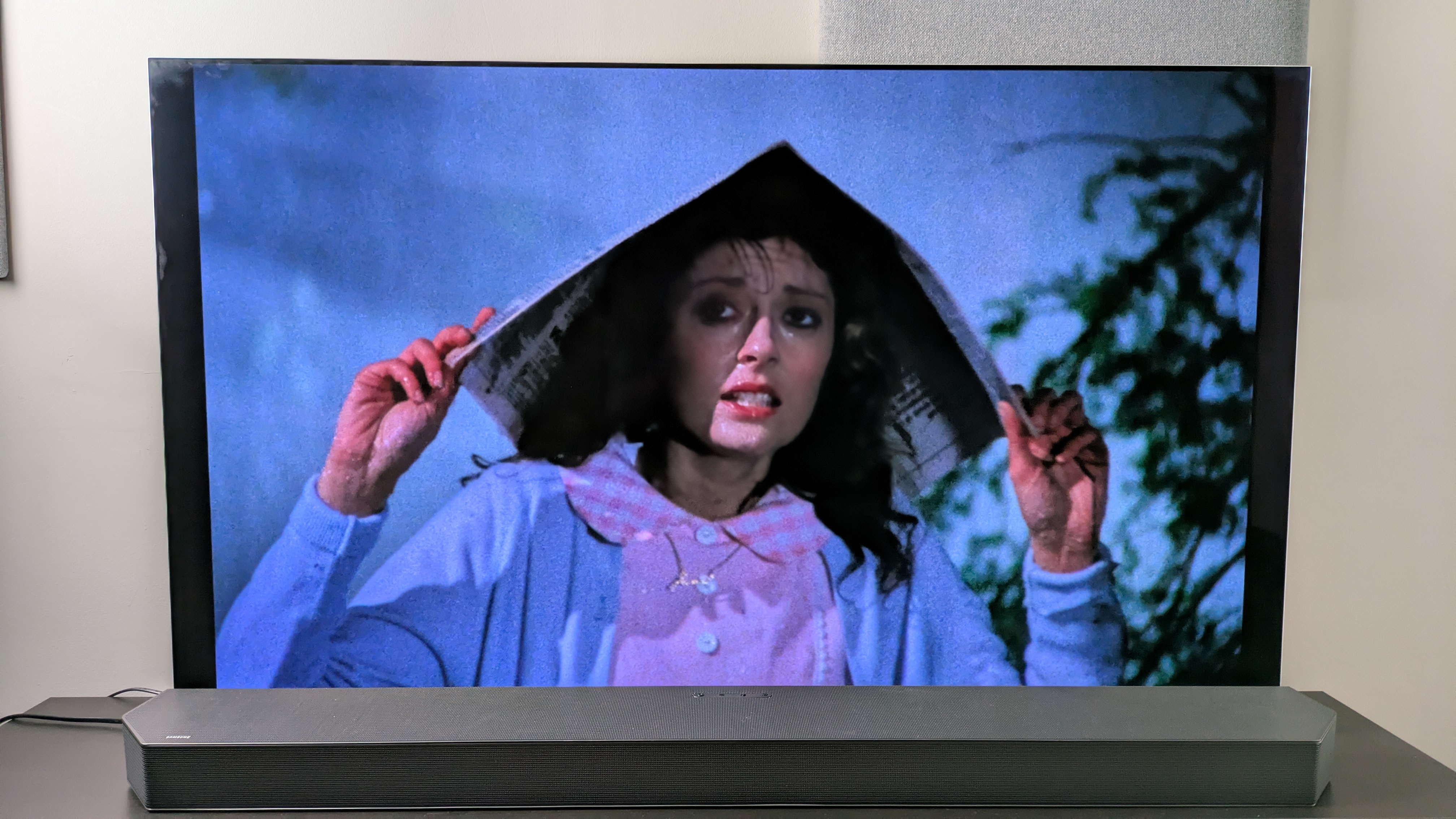 Rocky Horror Picture Show 4K Blu-ray shot of Janet in the rain on LG G5