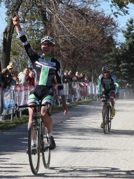 Jeremy Powers with teammate Tim Johnson (Cannondale/Cyclocrossworld.com) finish one and two