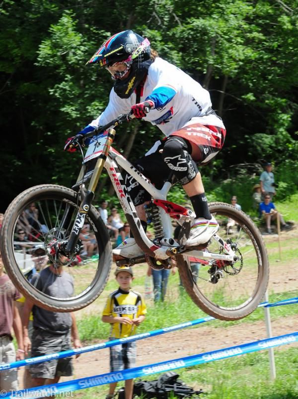 Tracy Mosley (Trek World Team) with a third place run