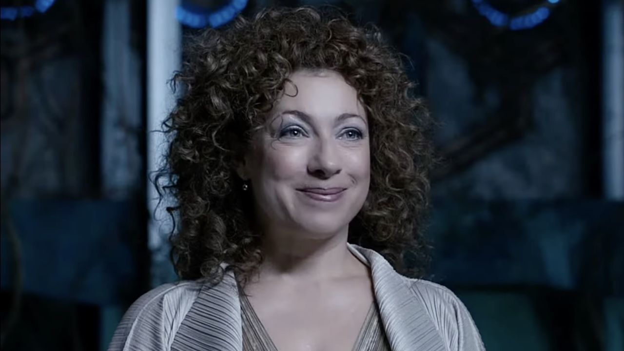 Doctor Who’s Alex Kingston is een game om het nummer van River op tv te herhalen, maar met één vangst