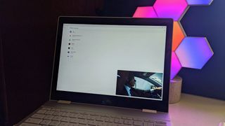 Chromebook Pixelbook Netflix Pip Hero