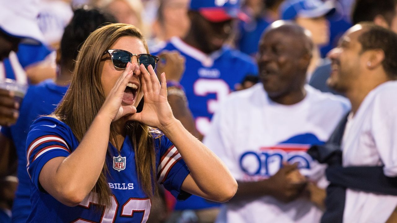 Female NFL Fan