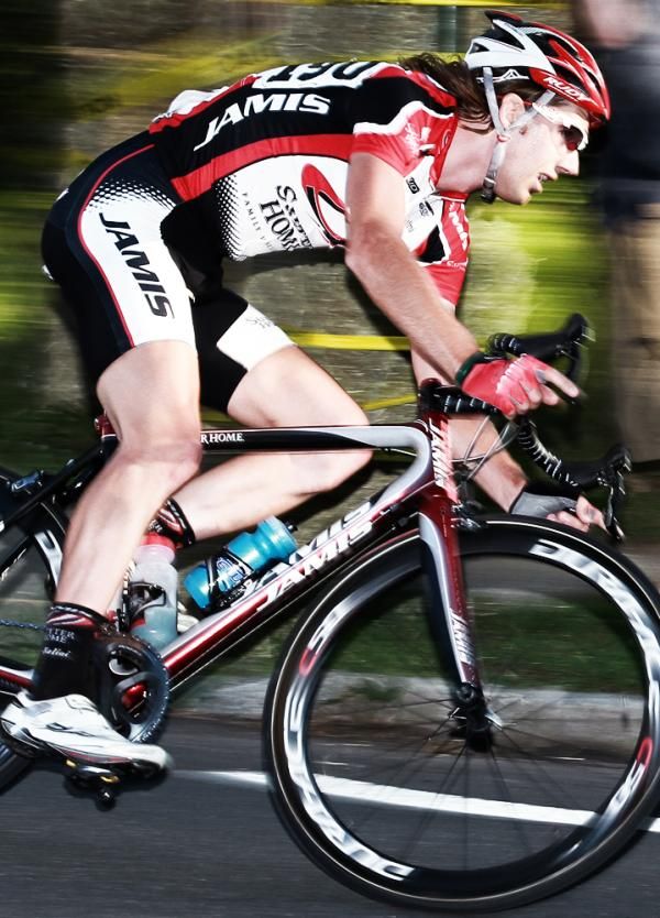 Jamey Driscoll (Jamis Sutter Home p/b Colavita) tried his hand at an early break.