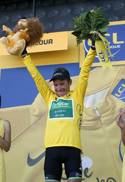 It was quite an emotional moment for Thomas Voeckler as he donned the yellow jersey.