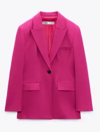 FITTED BLAZER WITH POCKETS, $149£89.99 | ZARA