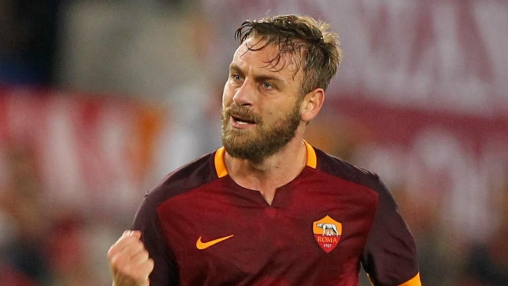 Roma boosted as De Rossi is named in derby squad | FourFourTwo