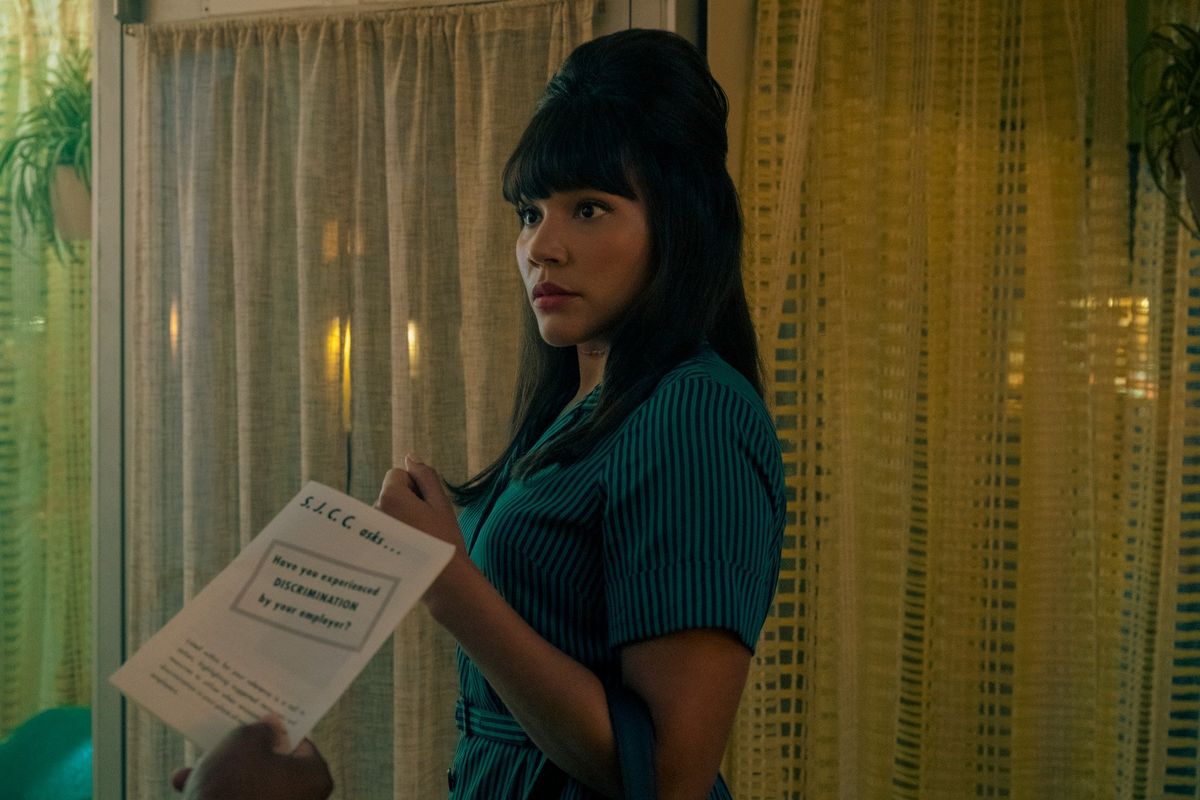 Emmy Raver-Lampman as Allison Hargreeves in Season 2 of