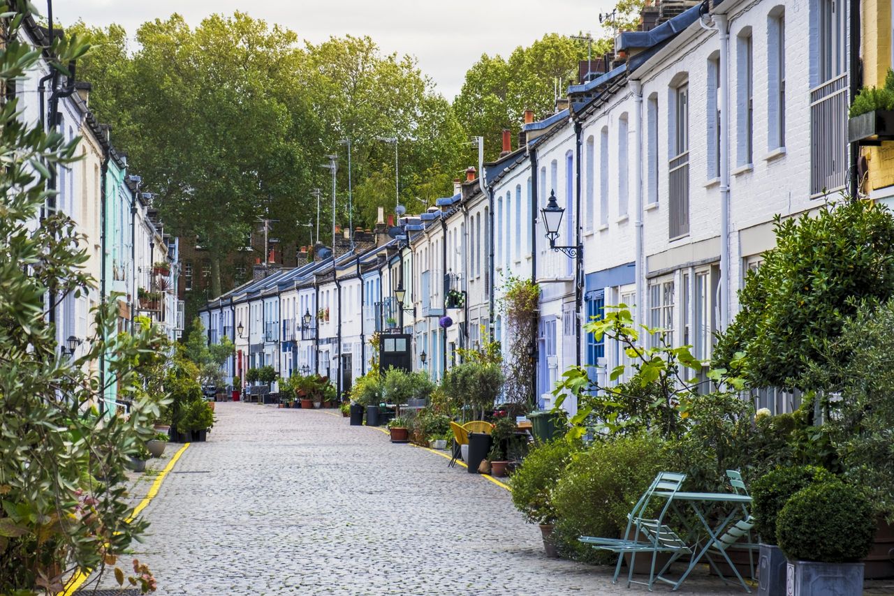 A Mews street in Chelsea; these were once cottage homes which served as stables and houses for horsemen. Now they are sought-after as high end luxury homes across Chelsea and Kensington.