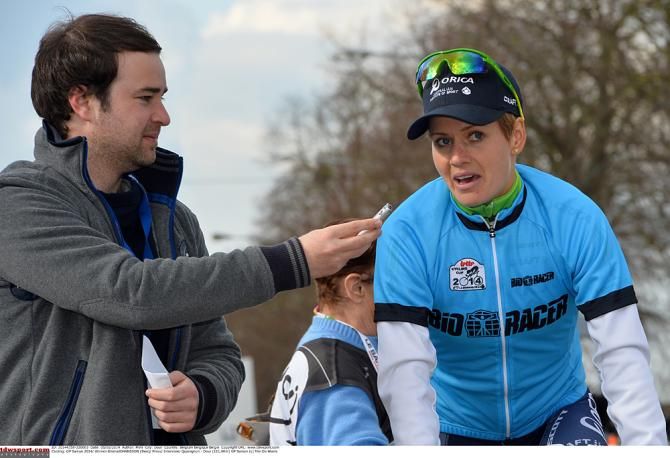 Emma Johansson in the leader's jersey