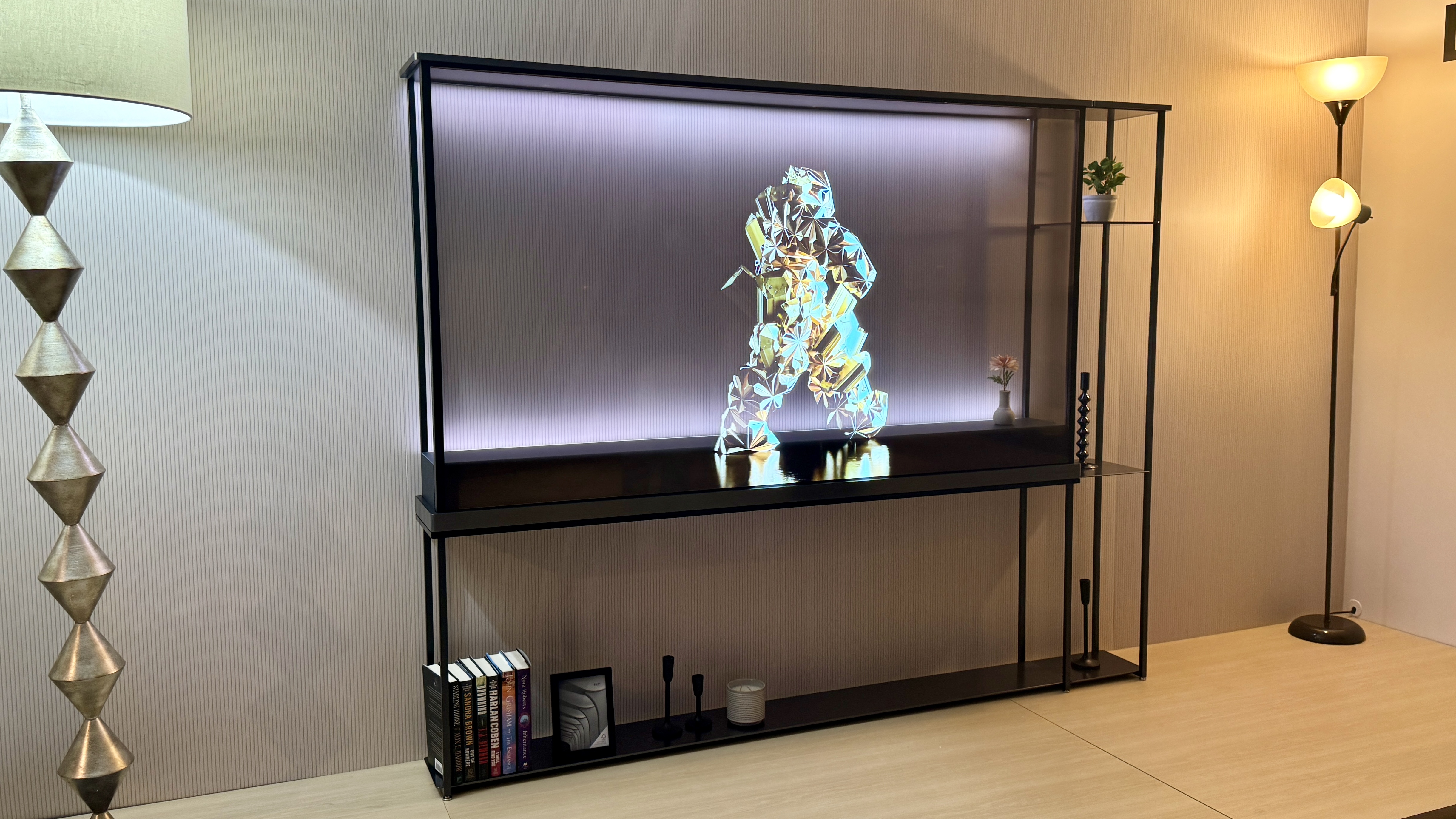 CES 2024: LG announces the OLED T, a transparent smart TV - Reviewed