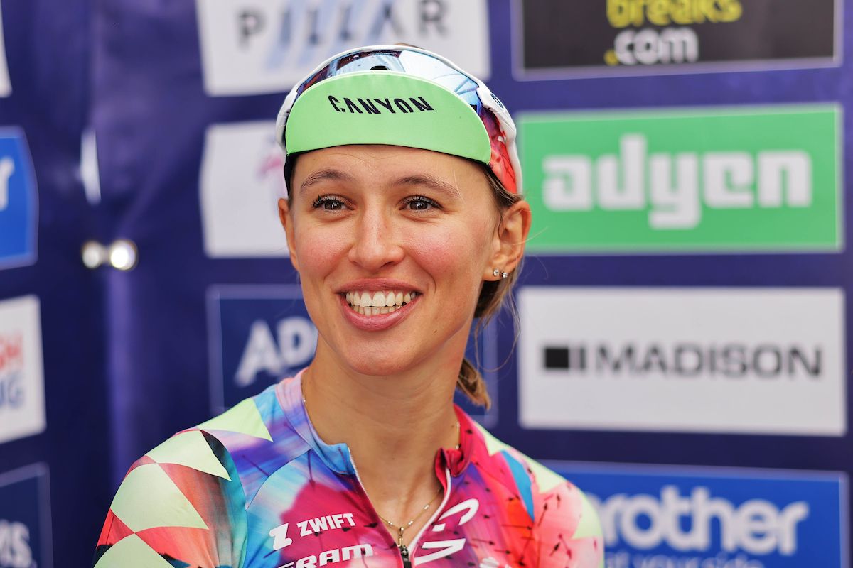 Picture by Alex Whitehead/SWpix.com - 11/06/2022 - Cycling - The Women&acirc;s Tour 2022 - Stage Six - Chipping Norton to Oxford, England - Katarzyna Niewiadoma of Team Canyon SRAM Racing after finishing third in the general classification