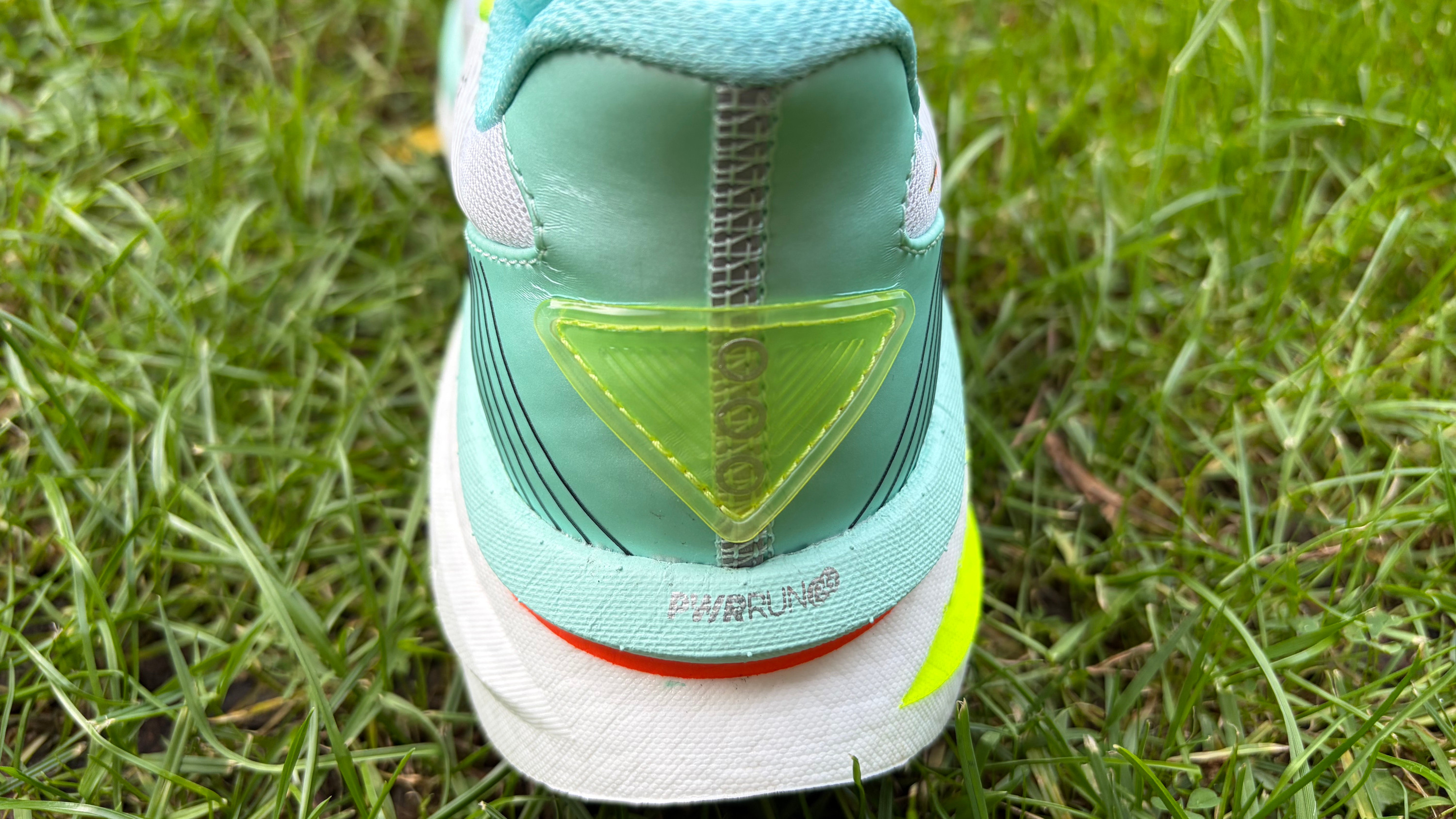 the Saucony Endorphin Azura