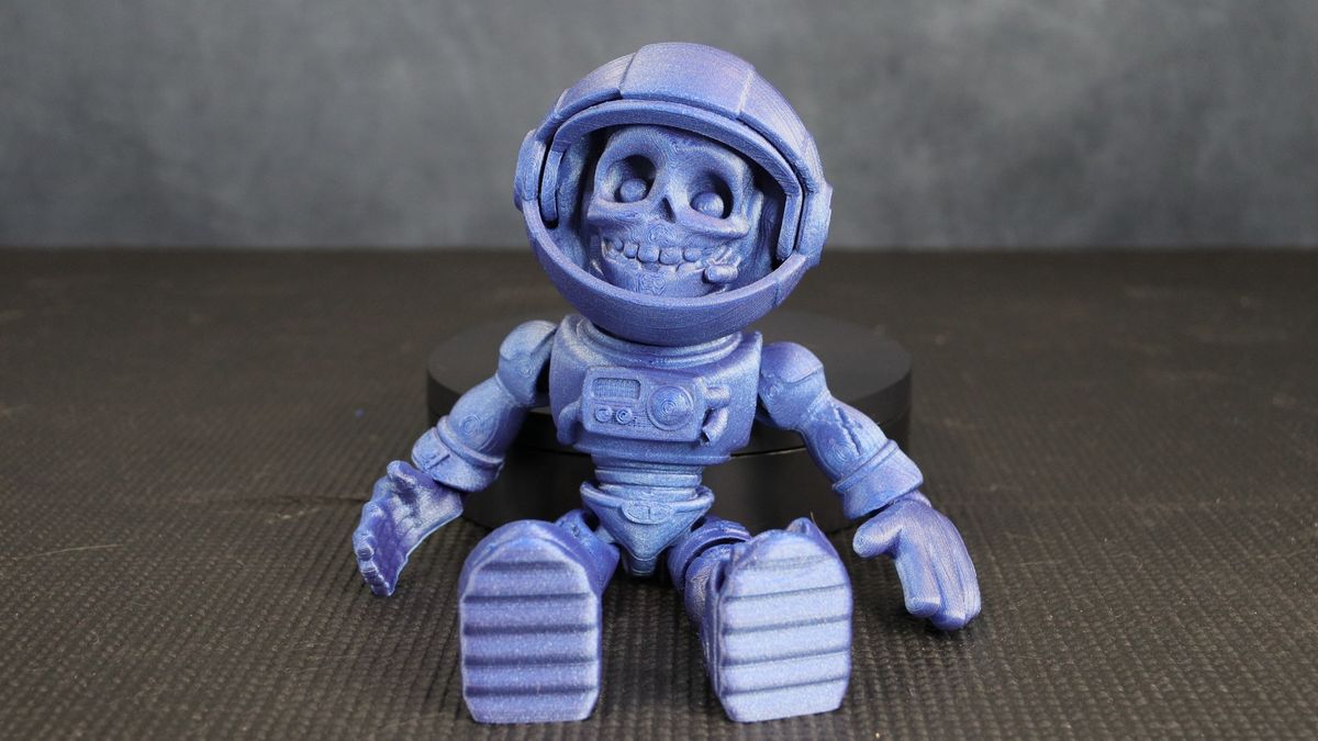 Sunlu Terminator 3 (T3)_ Skeleton astronaut (open visor)