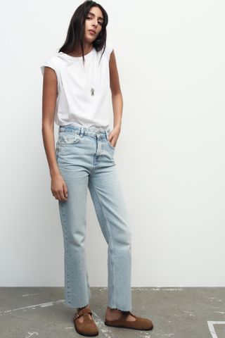 ZCwi5ALxnLX7Wz5pZUpVFE-320-80 6 اتجاهات الأحذية الصيفية الأنيقة ، قامت Zara بتسميرها لعام 2025