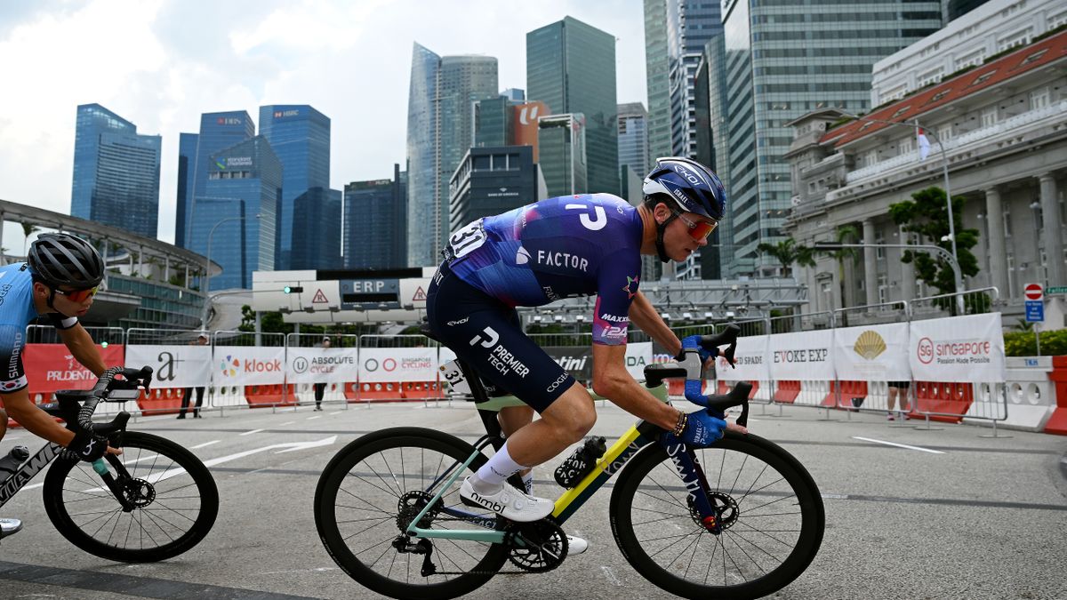 Chris Froome of The United Kingdom and TDF Criterium Legends Team competes prior to the Singapore Criterium live stream 2024