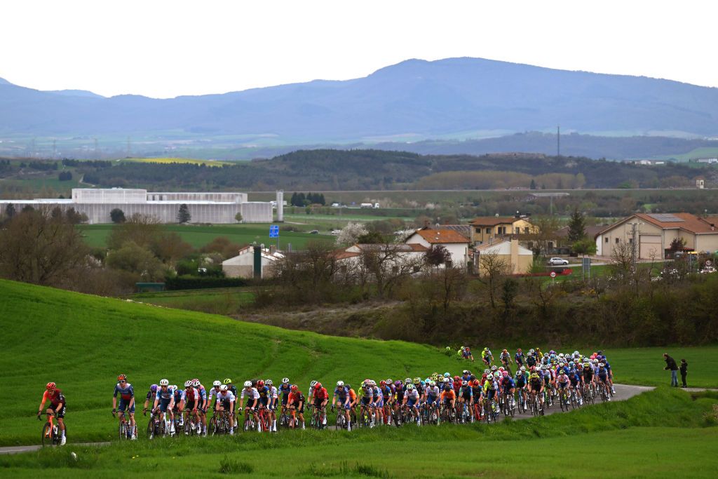 Itzulia Basque Country stage 6 - LIVE
