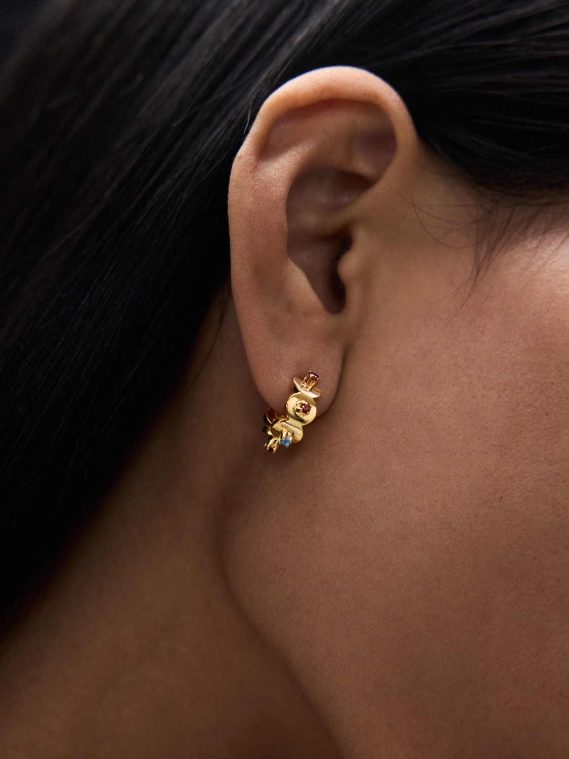 Avgvst X J.kim Rolled-Out C-Earrings Gold Vermeil