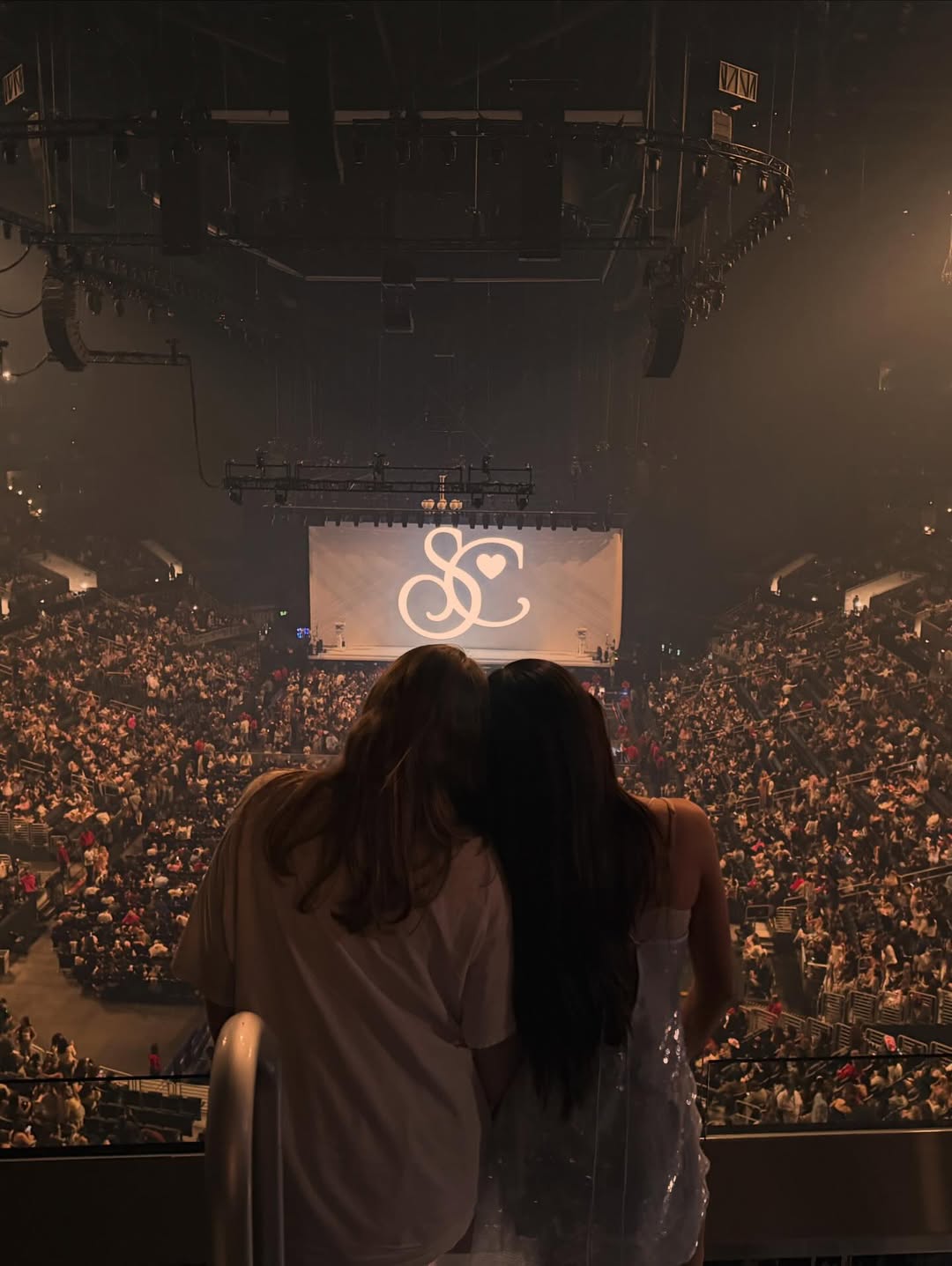 Sabrina Carpenter poses with Selena Gomez