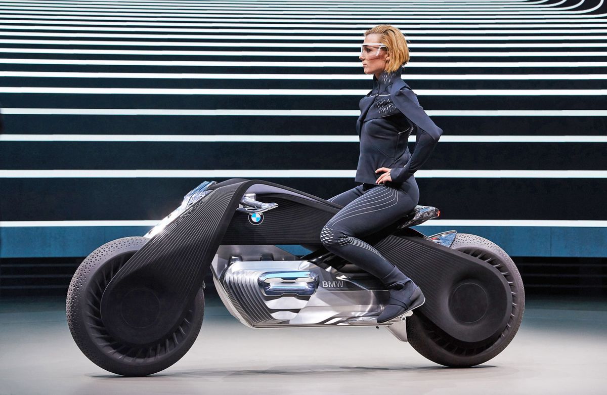 BMW s Futuristic  Motorcycle  Balances on Its Own Live Science