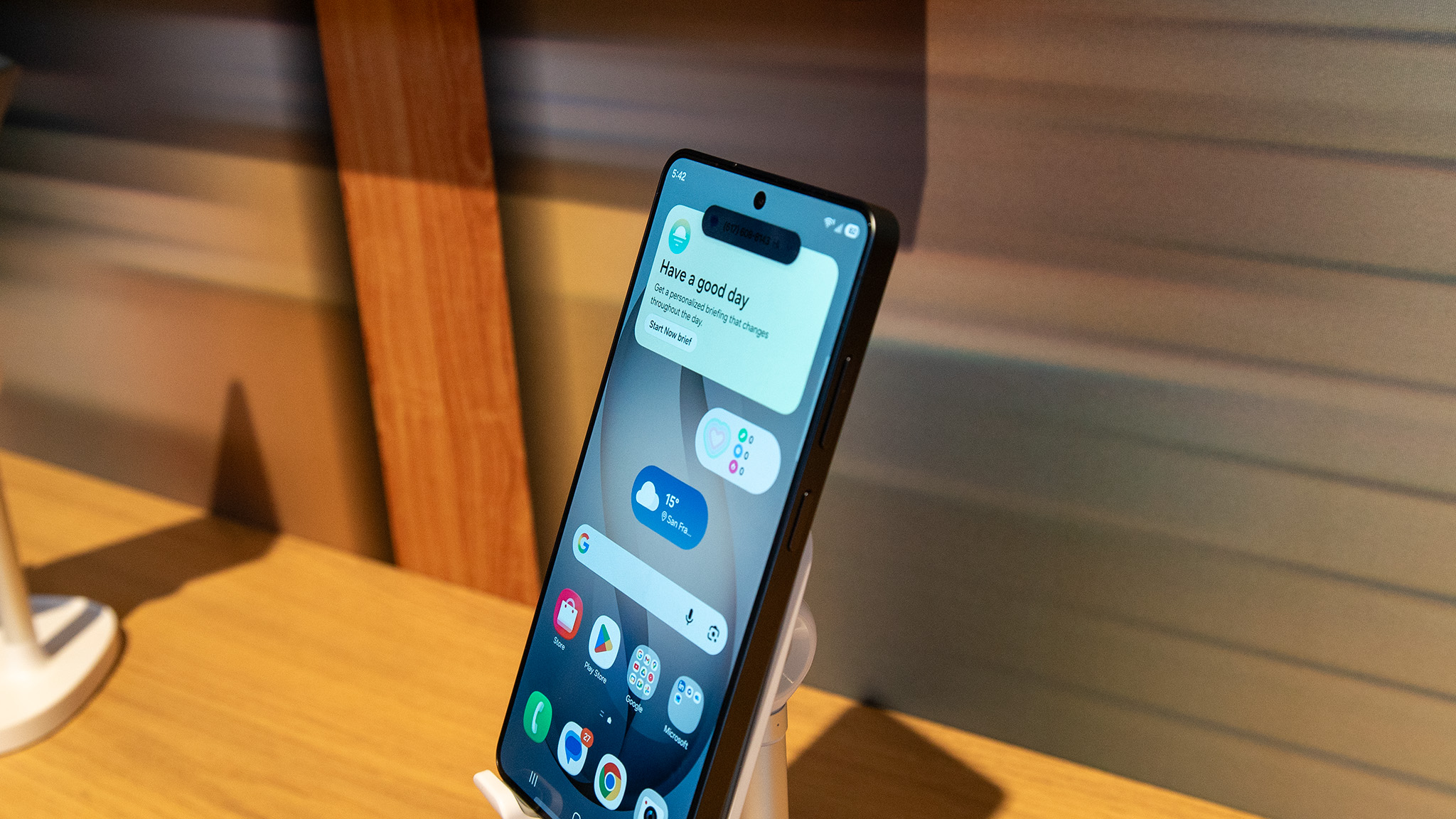 Testing out the Privacy Display on the Samsung Galaxy S26 Ultra