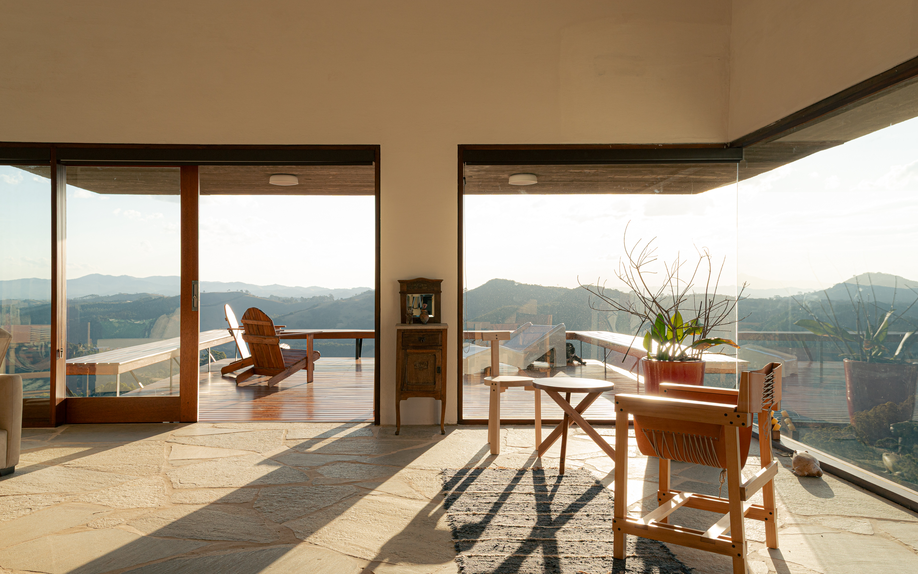 A house in Cunha is inspired by Brazilian farmhouses