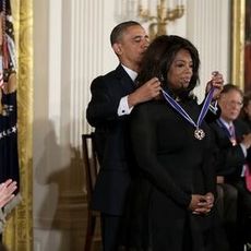 Oprah Winfrey receiving medal of freedom