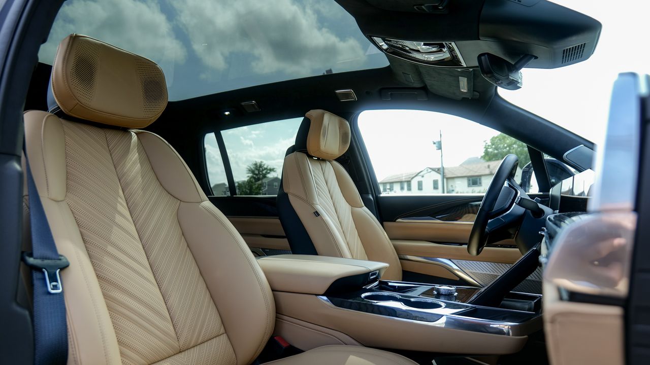 2025 Cadillac Escalade IQ Sport 2 test drive.