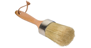 A round paintbrush