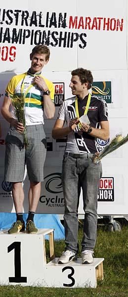 The elite men's podium, L to R, Murray Spink, Neil Van der Ploeg