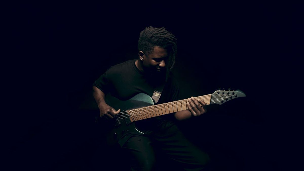 Tosin Abasi