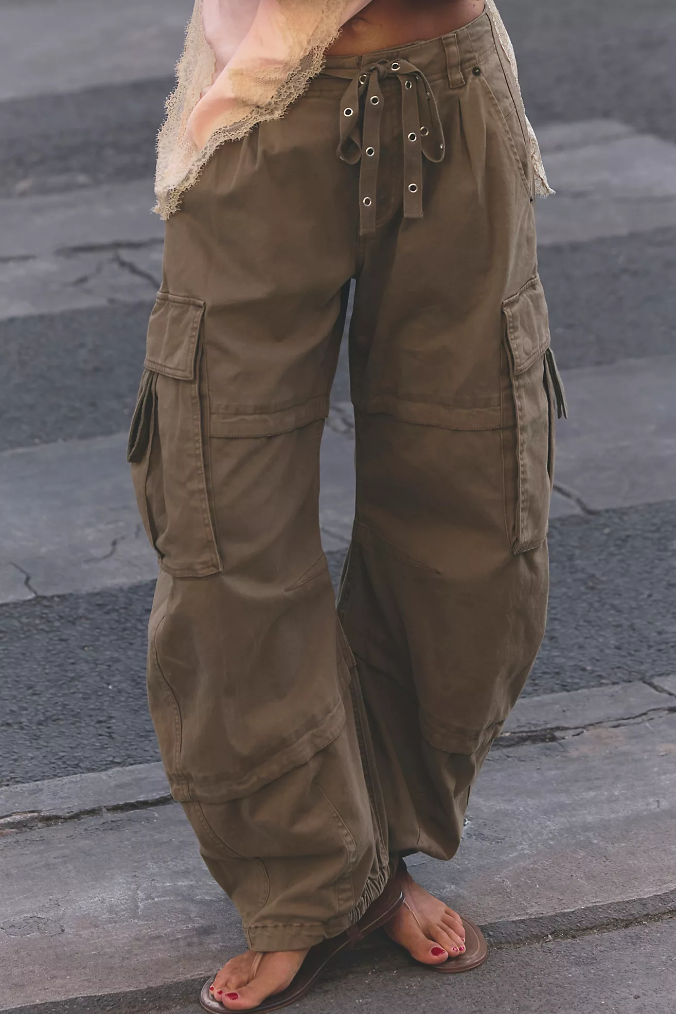 We the Free Reef Curved Twill Cargo Pants