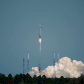 The U.S. military's new GEO-1 satellite blasts off atop an Atlas 5 rocket on May 7, 2011 in a launch from Cape Canaveral Air Force Station, Fla., The satellite is the first segment of the Space Based Infrared System (SBIRS), which will replace the Defense Support Program currently in orbit.